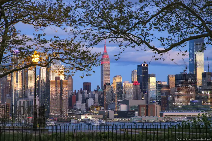 A photo of NYC skyline